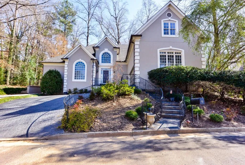 9 Vale Close Ne, Atlanta, Georgia 30324, 4 Bedrooms Bedrooms, ,4 BathroomsBathrooms,Residential,Sold,9 Vale Close Ne,5807335