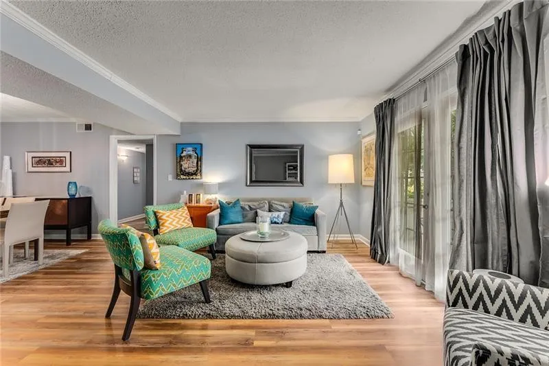 6900 Roswell Road Unit Q26, Atlanta, Georgia 30328, 2 Bedrooms Bedrooms, ,2 BathroomsBathrooms,Residential,For Sale,6900 Roswell Road Unit Q26,7616569