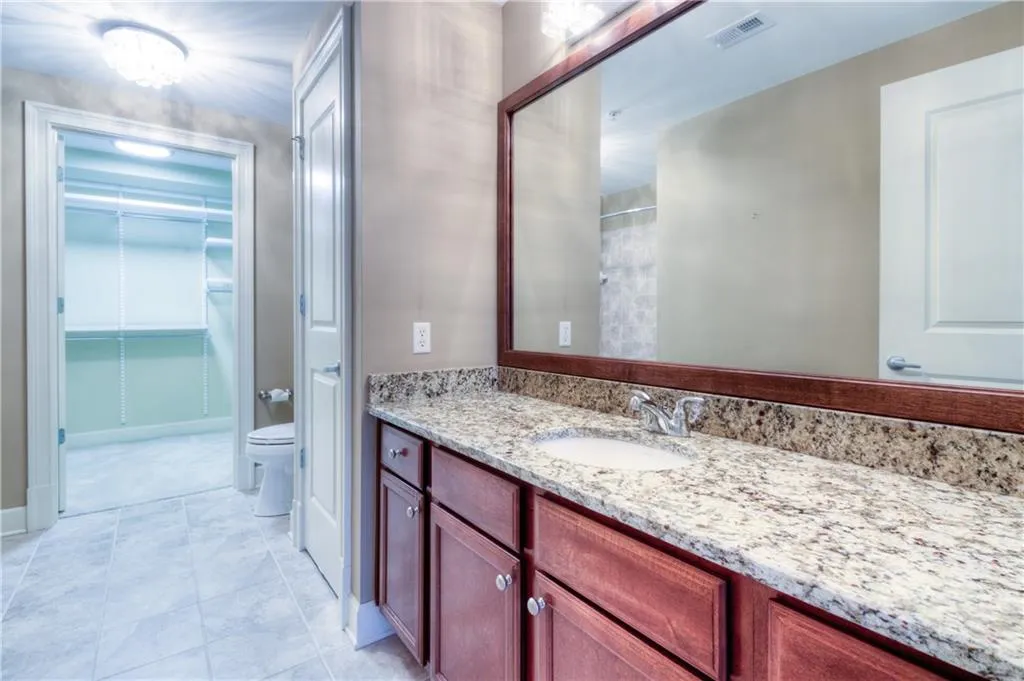 200 River Vista Drive Unit 333, Atlanta, Georgia 30339, 2 Bedrooms Bedrooms, ,2 BathroomsBathrooms,Residential,Sold,200 River Vista Drive Unit 333,5913876