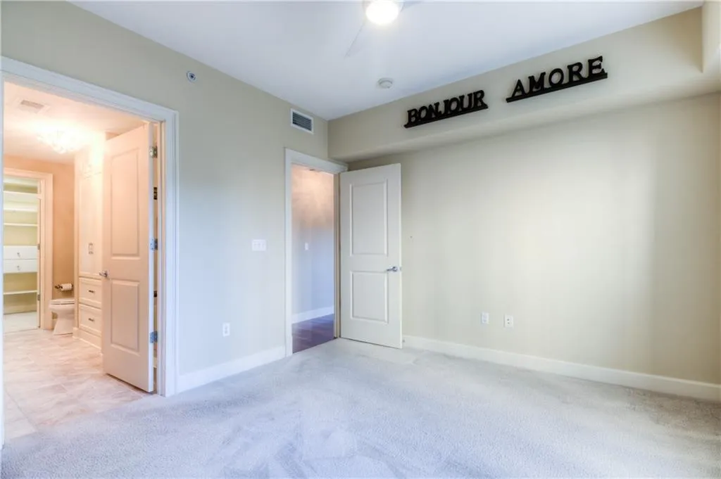 200 River Vista Drive Unit 333, Atlanta, Georgia 30339, 2 Bedrooms Bedrooms, ,2 BathroomsBathrooms,Residential,Sold,200 River Vista Drive Unit 333,5913876