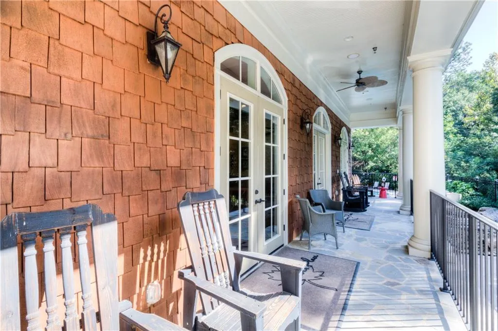 200 River Vista Drive Unit 333, Atlanta, Georgia 30339, 2 Bedrooms Bedrooms, ,2 BathroomsBathrooms,Residential,Sold,200 River Vista Drive Unit 333,5913876