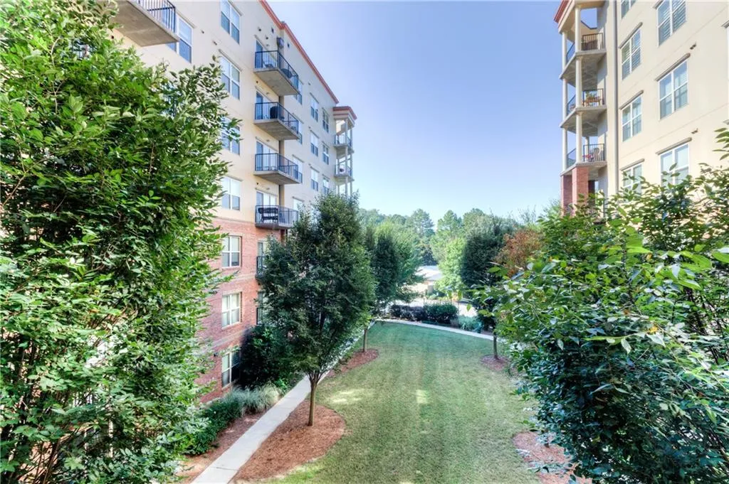 200 River Vista Drive Unit 333, Atlanta, Georgia 30339, 2 Bedrooms Bedrooms, ,2 BathroomsBathrooms,Residential,Sold,200 River Vista Drive Unit 333,5913876