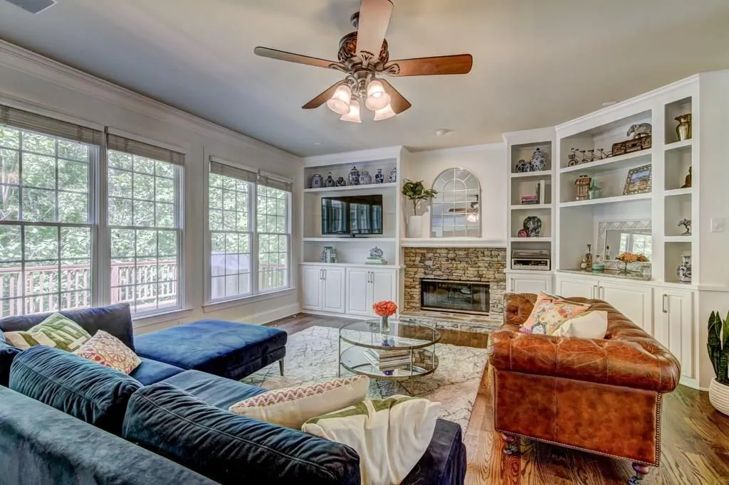 750 Spalding Heights Drive, Sandy Springs, Georgia 30350, 4 Bedrooms Bedrooms, ,3 BathroomsBathrooms,Residential,Sold,750 Spalding Heights Drive,6006416