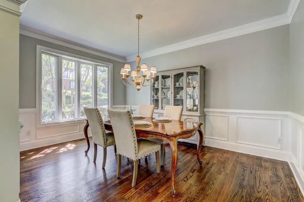 750 Spalding Heights Drive, Sandy Springs, Georgia 30350, 4 Bedrooms Bedrooms, ,3 BathroomsBathrooms,Residential,Sold,750 Spalding Heights Drive,6006416