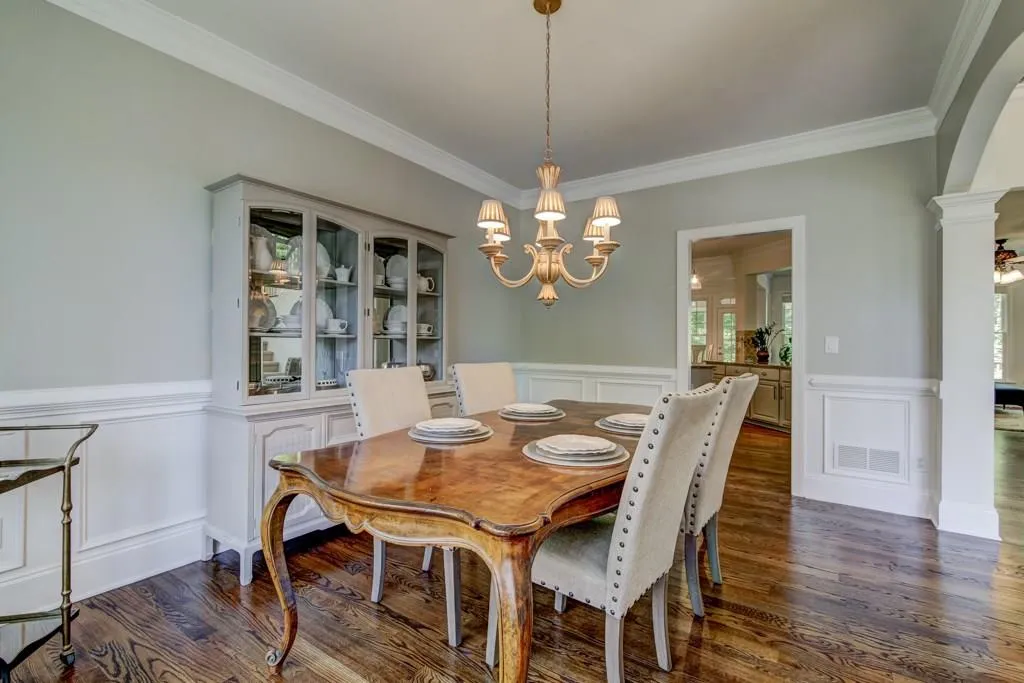 750 Spalding Heights Drive, Sandy Springs, Georgia 30350, 4 Bedrooms Bedrooms, ,3 BathroomsBathrooms,Residential,Sold,750 Spalding Heights Drive,6006416