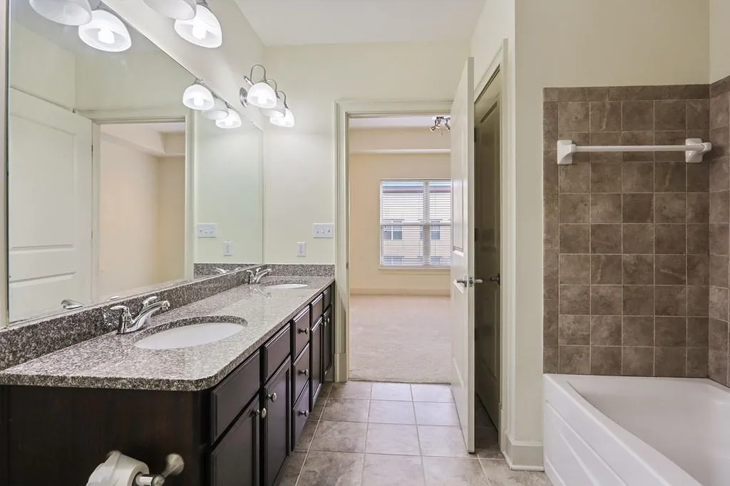 200 River Vista Drive Unit 714, Atlanta, Georgia 30339, 2 Bedrooms Bedrooms, ,2 BathroomsBathrooms,Residential,Sold,200 River Vista Drive Unit 714,6825716