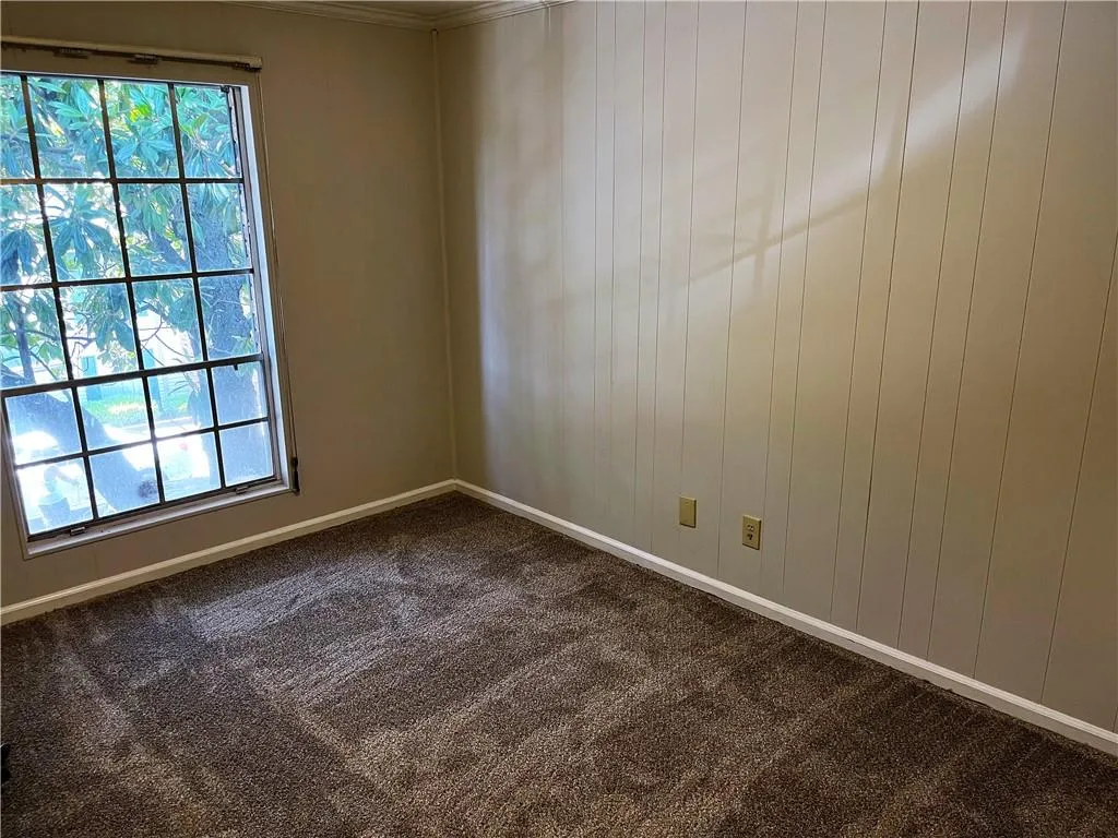 5558 Kingsport Drive Unit 26, Atlanta, Georgia 30342, 3 Bedrooms Bedrooms, ,2 BathroomsBathrooms,Residential,Sold,5558 Kingsport Drive Unit 26,7043121