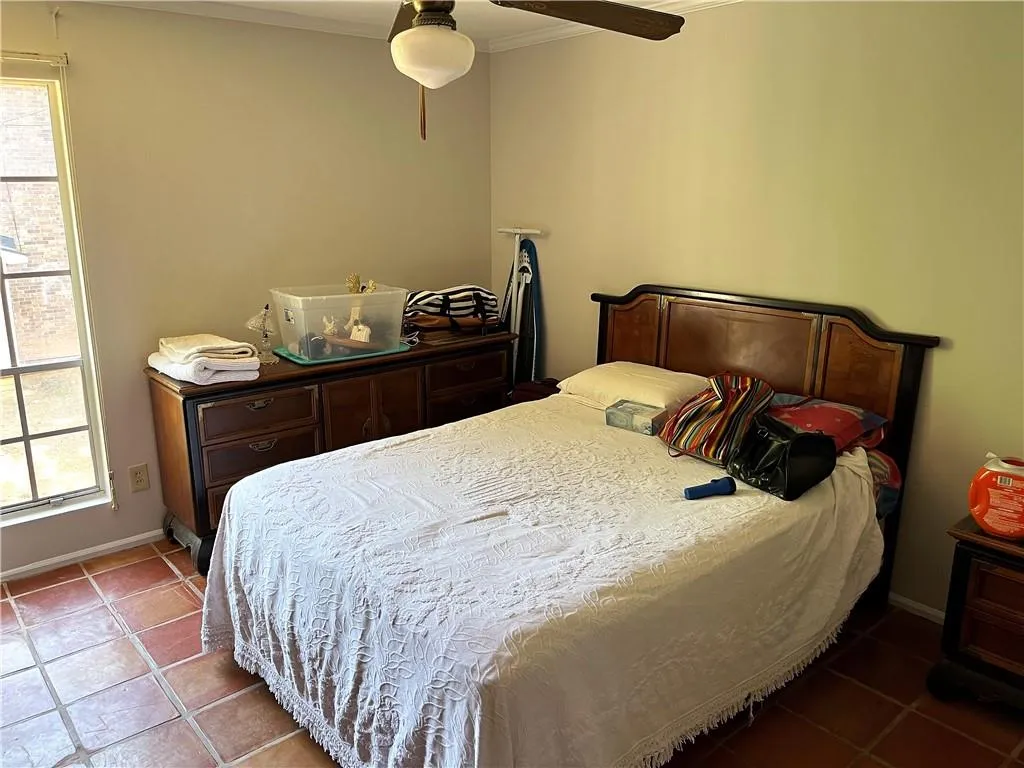 5558 Kingsport Drive Unit 26, Atlanta, Georgia 30342, 3 Bedrooms Bedrooms, ,2 BathroomsBathrooms,Residential,Sold,5558 Kingsport Drive Unit 26,7043121