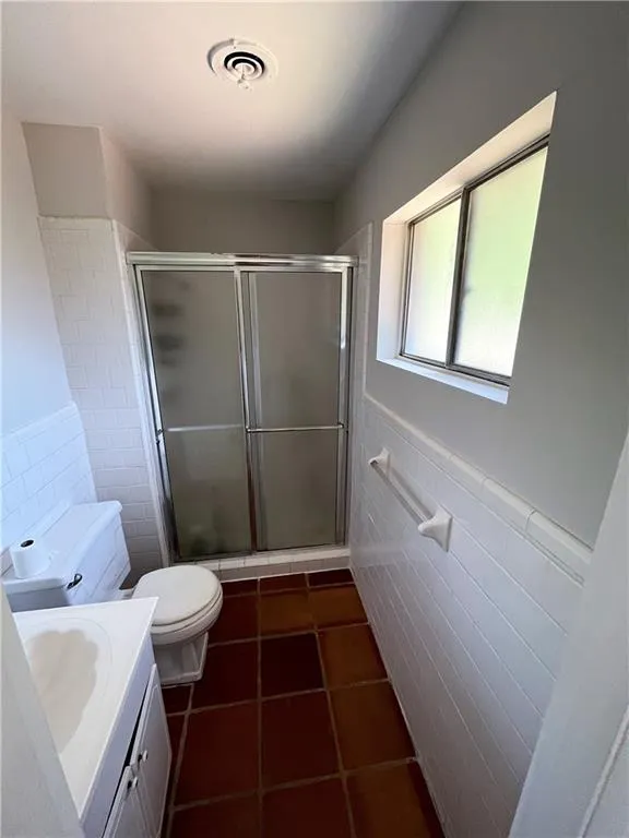 5558 Kingsport Drive Unit 26, Atlanta, Georgia 30342, 3 Bedrooms Bedrooms, ,2 BathroomsBathrooms,Residential,Sold,5558 Kingsport Drive Unit 26,7043121