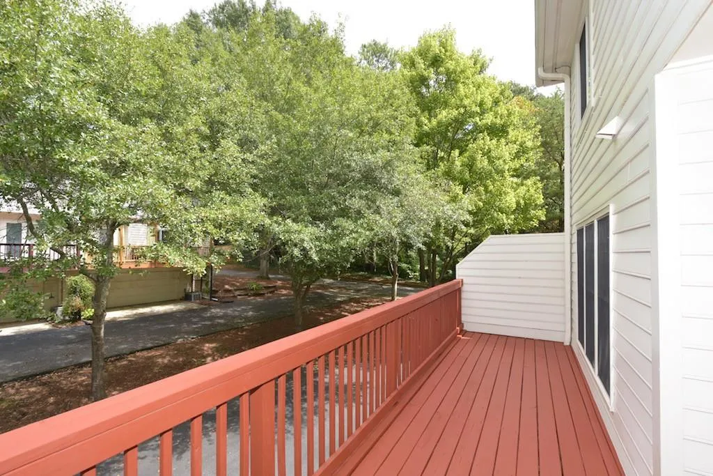 38 Huntington Place Drive, Sandy Springs, Georgia 30350, 3 Bedrooms Bedrooms, ,2 BathroomsBathrooms,Residential,Sold,38 Huntington Place Drive,5593500