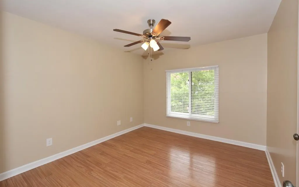 38 Huntington Place Drive, Sandy Springs, Georgia 30350, 3 Bedrooms Bedrooms, ,2 BathroomsBathrooms,Residential,Sold,38 Huntington Place Drive,5593500