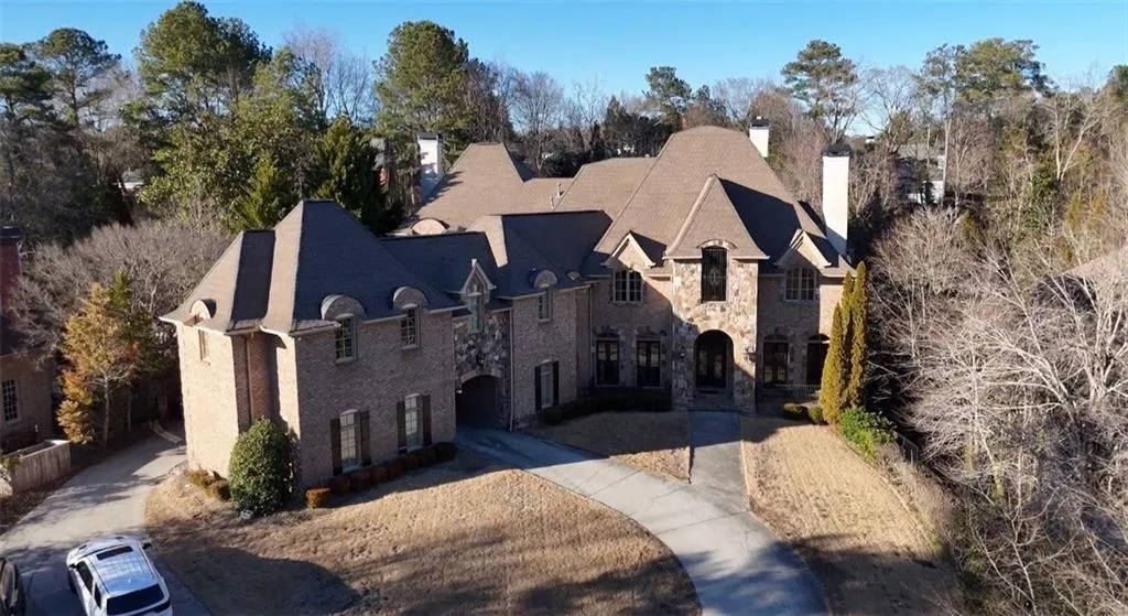 453 Londonberry Road, Atlanta, Georgia 30327, 7 Bedrooms Bedrooms, ,8 BathroomsBathrooms,Residential,For Sale,453 Londonberry Road,7715180