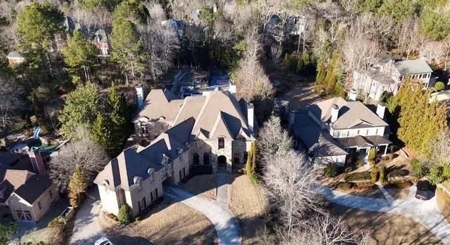 453 Londonberry Road, Atlanta, Georgia 30327, 7 Bedrooms Bedrooms, ,8 BathroomsBathrooms,Residential,For Sale,453 Londonberry Road,7715180
