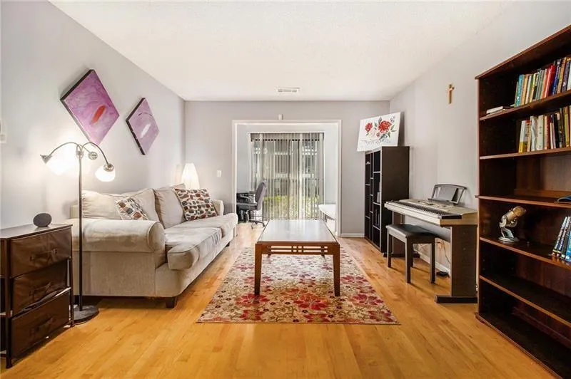 2657 Lenox Road Ne Unit C38, Atlanta, Georgia 30324, 1 Bedroom Bedrooms, ,1 BathroomBathrooms,Residential,For Sale,2657 Lenox Road Ne Unit C38,7629342