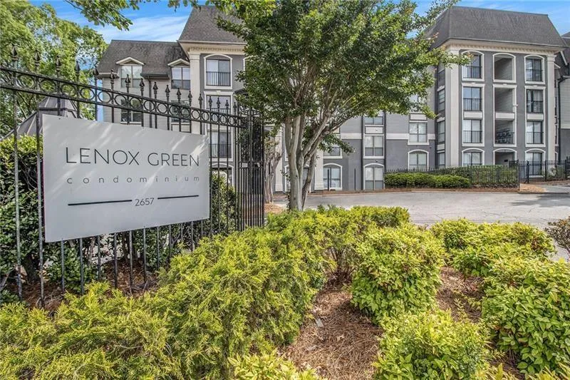 2657 Lenox Road Ne Unit C38, Atlanta, Georgia 30324, 1 Bedroom Bedrooms, ,1 BathroomBathrooms,Residential,For Sale,2657 Lenox Road Ne Unit C38,7629342