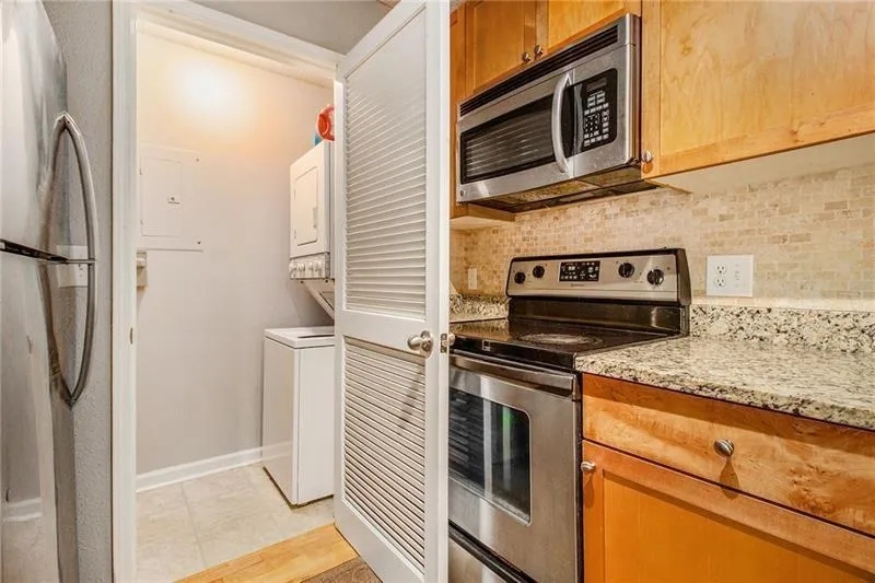 2657 Lenox Road Ne Unit C38, Atlanta, Georgia 30324, 1 Bedroom Bedrooms, ,1 BathroomBathrooms,Residential,For Sale,2657 Lenox Road Ne Unit C38,7629342