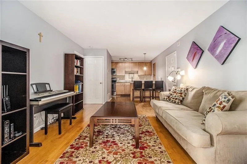 2657 Lenox Road Ne Unit C38, Atlanta, Georgia 30324, 1 Bedroom Bedrooms, ,1 BathroomBathrooms,Residential,For Sale,2657 Lenox Road Ne Unit C38,7629342