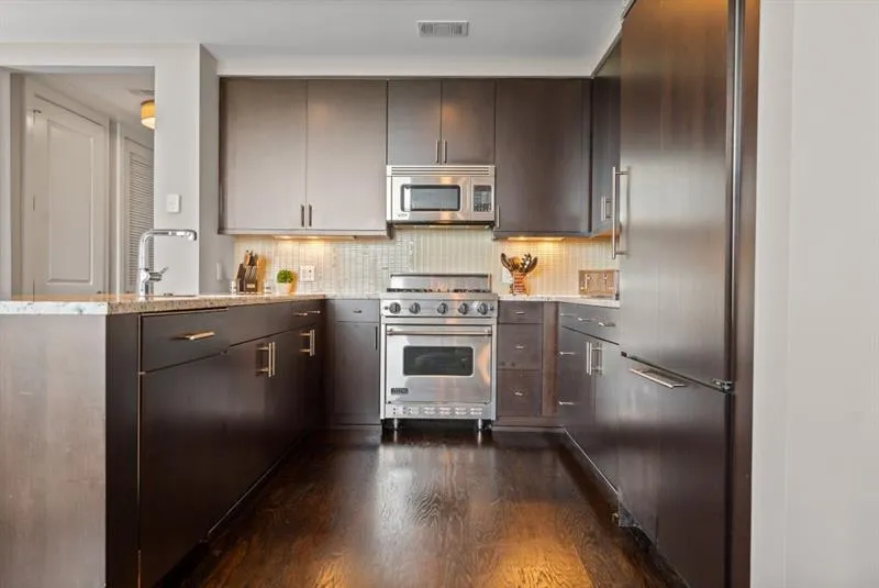 3630 Peachtree Road Ne Unit 1909, Atlanta, Georgia 30326, 1 Bedroom Bedrooms, ,1 BathroomBathrooms,Residential,For Sale,3630 Peachtree Road Ne Unit 1909,7675496