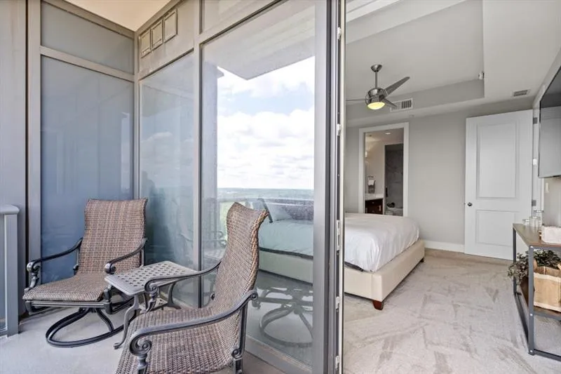 3630 Peachtree Road Ne Unit 1909, Atlanta, Georgia 30326, 1 Bedroom Bedrooms, ,1 BathroomBathrooms,Residential,For Sale,3630 Peachtree Road Ne Unit 1909,7675496