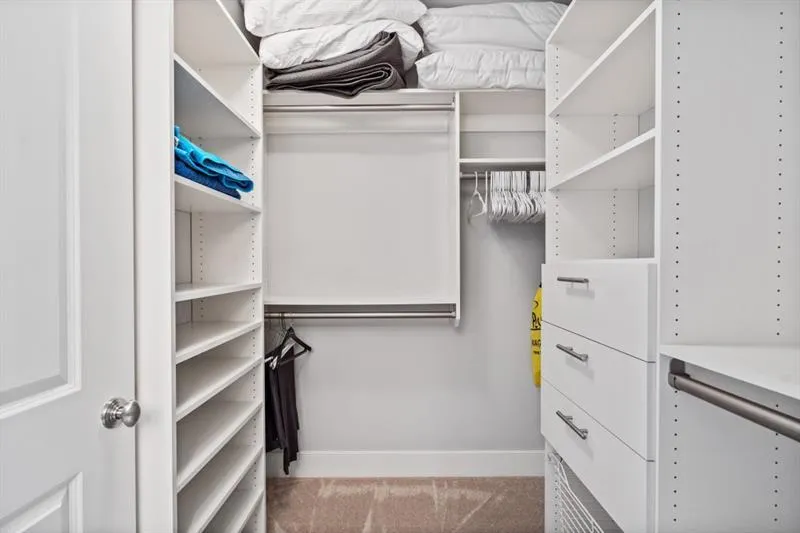 3630 Peachtree Road Ne Unit 1909, Atlanta, Georgia 30326, 1 Bedroom Bedrooms, ,1 BathroomBathrooms,Residential,For Sale,3630 Peachtree Road Ne Unit 1909,7675496