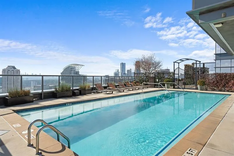 3630 Peachtree Road Ne Unit 1909, Atlanta, Georgia 30326, 1 Bedroom Bedrooms, ,1 BathroomBathrooms,Residential,For Sale,3630 Peachtree Road Ne Unit 1909,7675496