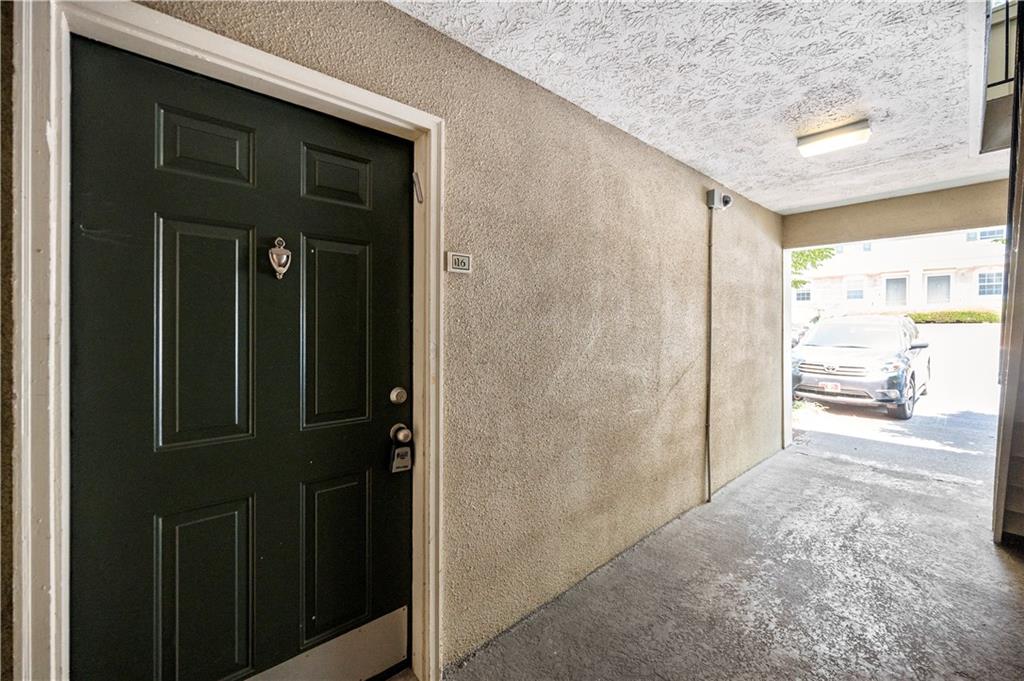 6900 Roswell Road Unit Q#16, Atlanta, Georgia 30328, 2 Bedrooms Bedrooms, ,2 BathroomsBathrooms,Residential,Sold,6900 Roswell Road Unit Q#16,7301345