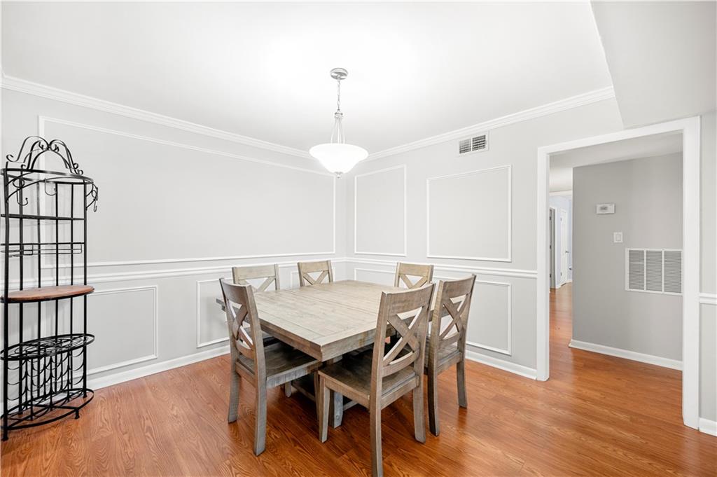 6900 Roswell Road Unit Q#16, Atlanta, Georgia 30328, 2 Bedrooms Bedrooms, ,2 BathroomsBathrooms,Residential,Sold,6900 Roswell Road Unit Q#16,7301345