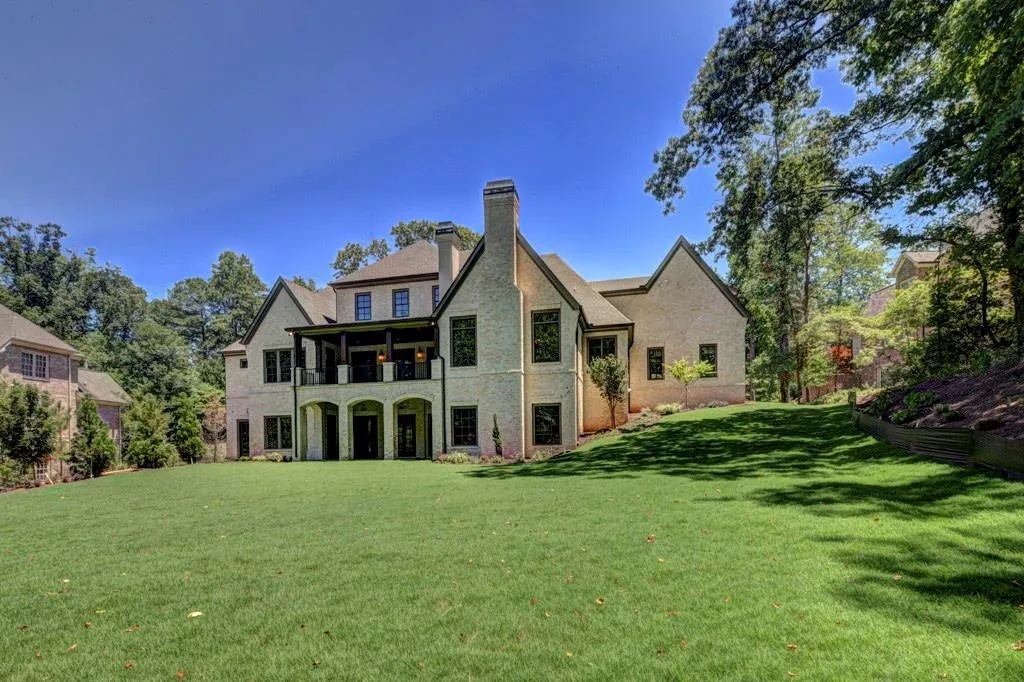 4922 Powers Ferry Road, Atlanta, Georgia 30327, 5 Bedrooms Bedrooms, ,5 BathroomsBathrooms,Residential,Sold,4922 Powers Ferry Road,5684027