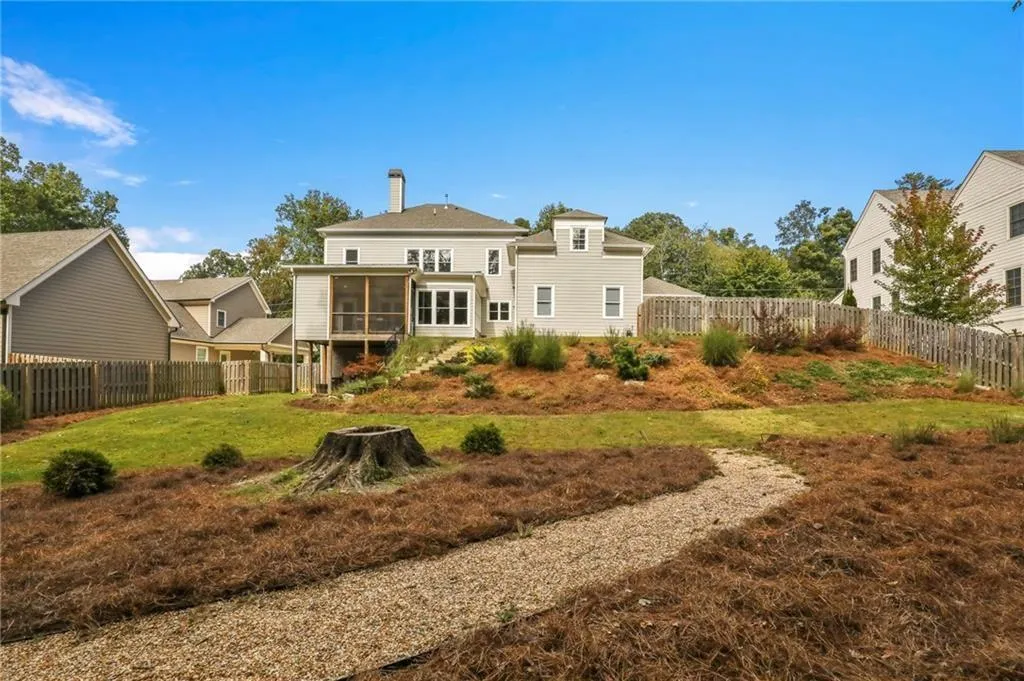 751 Spalding Drive, Atlanta, Georgia 30328, 4 Bedrooms Bedrooms, ,4 BathroomsBathrooms,Residential,Sold,751 Spalding Drive,7188861