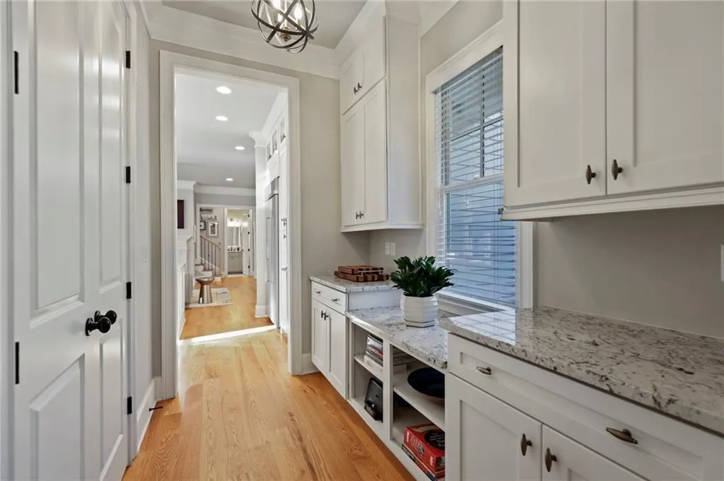 751 Spalding Drive, Atlanta, Georgia 30328, 4 Bedrooms Bedrooms, ,4 BathroomsBathrooms,Residential,Sold,751 Spalding Drive,7188861