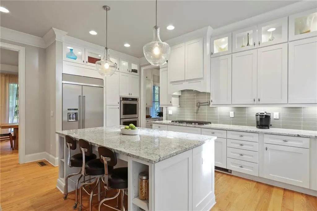 751 Spalding Drive, Atlanta, Georgia 30328, 4 Bedrooms Bedrooms, ,4 BathroomsBathrooms,Residential,Sold,751 Spalding Drive,7188861