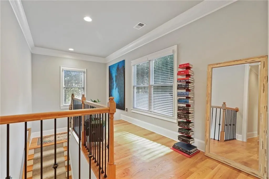 751 Spalding Drive, Atlanta, Georgia 30328, 4 Bedrooms Bedrooms, ,4 BathroomsBathrooms,Residential,Sold,751 Spalding Drive,7188861