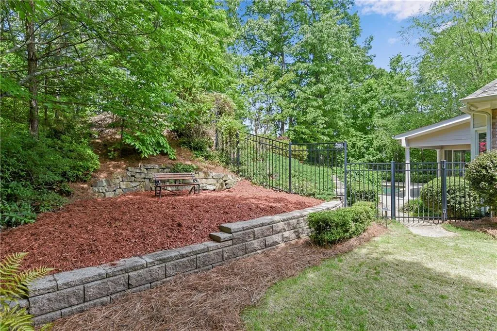 700 Spalding Heights Drive, Sandy Springs, Georgia 30350, 5 Bedrooms Bedrooms, ,4 BathroomsBathrooms,Residential,Sold,700 Spalding Heights Drive,6715498