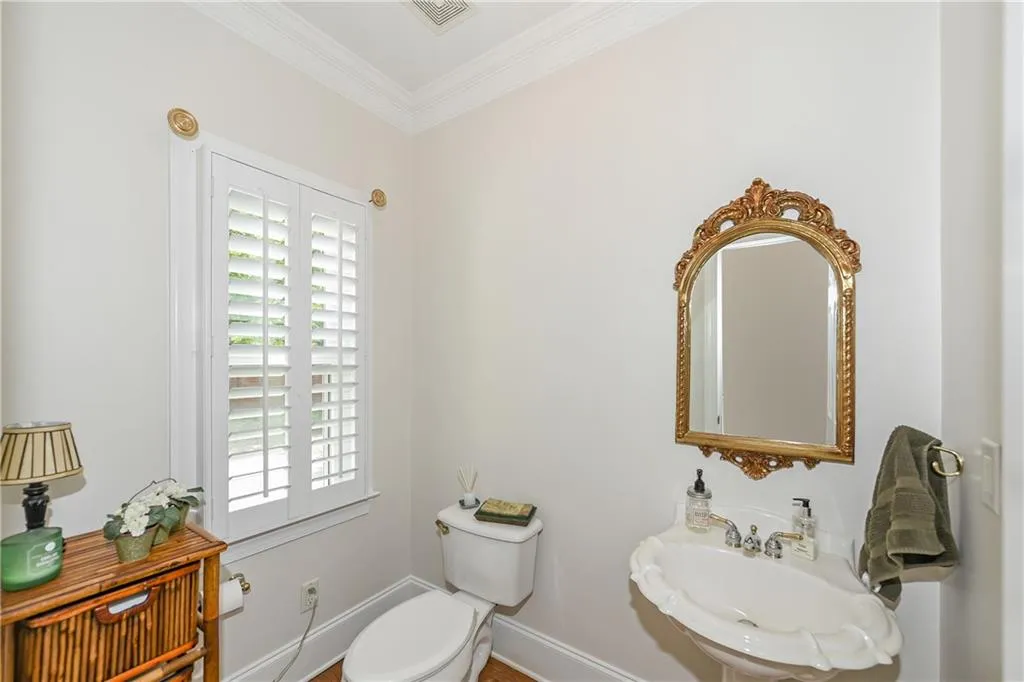 700 Spalding Heights Drive, Sandy Springs, Georgia 30350, 5 Bedrooms Bedrooms, ,4 BathroomsBathrooms,Residential,Sold,700 Spalding Heights Drive,6715498