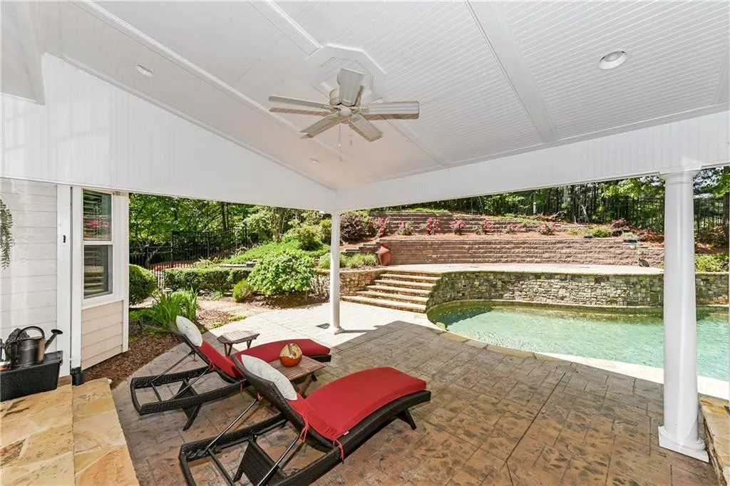 700 Spalding Heights Drive, Sandy Springs, Georgia 30350, 5 Bedrooms Bedrooms, ,4 BathroomsBathrooms,Residential,Sold,700 Spalding Heights Drive,6715498
