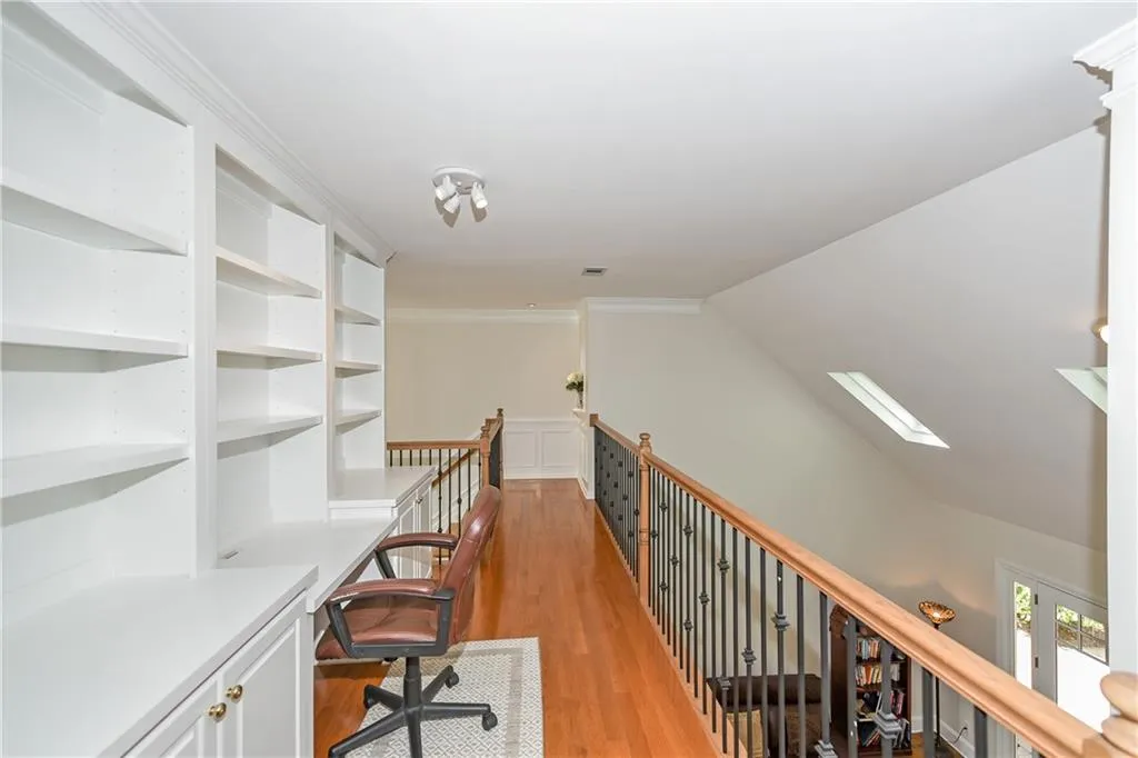 700 Spalding Heights Drive, Sandy Springs, Georgia 30350, 5 Bedrooms Bedrooms, ,4 BathroomsBathrooms,Residential,Sold,700 Spalding Heights Drive,6715498