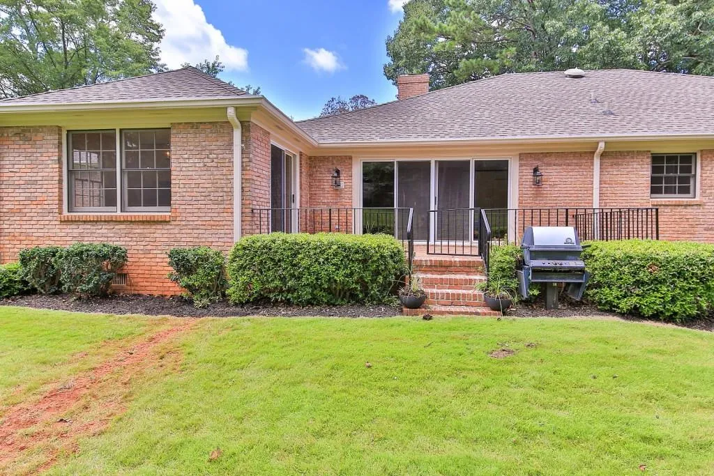 7545 Chaparral Drive, Sandy Springs, Georgia 30350, 4 Bedrooms Bedrooms, ,3 BathroomsBathrooms,Residential,Sold,7545 Chaparral Drive,6598703