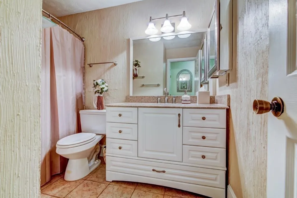 1304 Gettysburg Place, Sandy Springs, Georgia 30350, 2 Bedrooms Bedrooms, ,2 BathroomsBathrooms,Residential,Sold,1304 Gettysburg Place,6048045