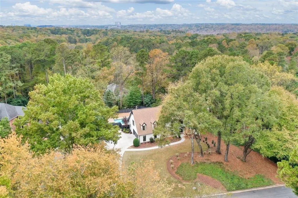 265 Cameron Ridge Drive, Sandy Springs, Georgia 30328, 6 Bedrooms Bedrooms, ,6 BathroomsBathrooms,Residential,Sold,265 Cameron Ridge Drive,6966249