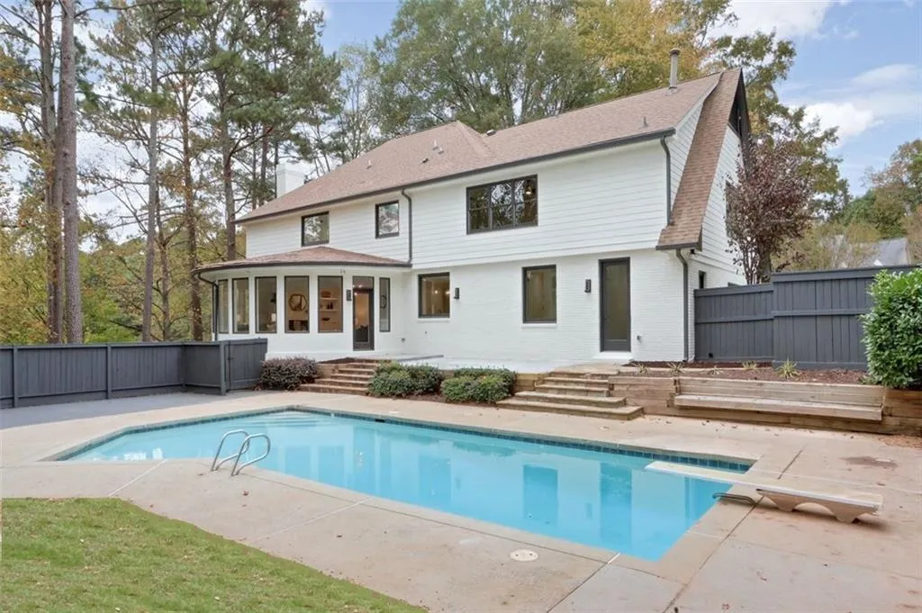 265 Cameron Ridge Drive, Sandy Springs, Georgia 30328, 6 Bedrooms Bedrooms, ,6 BathroomsBathrooms,Residential,Sold,265 Cameron Ridge Drive,6966249