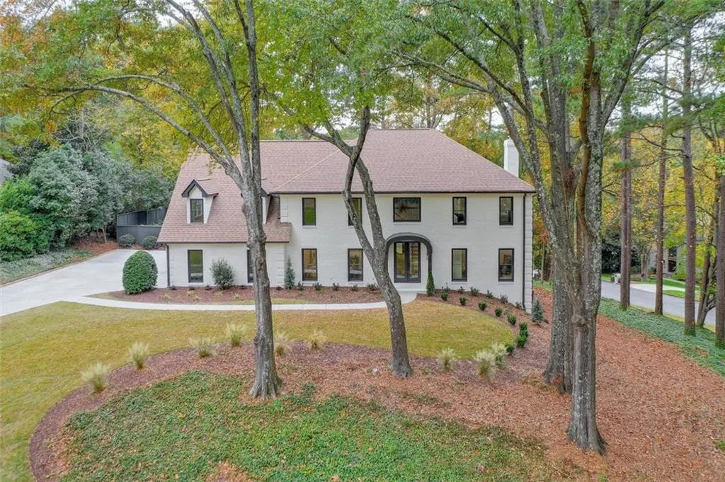 265 Cameron Ridge Drive, Sandy Springs, Georgia 30328, 6 Bedrooms Bedrooms, ,6 BathroomsBathrooms,Residential,Sold,265 Cameron Ridge Drive,6966249
