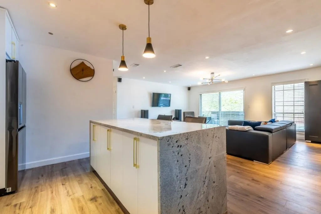 6851 Roswell Road Unit O-33, Sandy Springs, Georgia 30328, 2 Bedrooms Bedrooms, ,2 BathroomsBathrooms,Residential,Sold,6851 Roswell Road Unit O-33,7031666