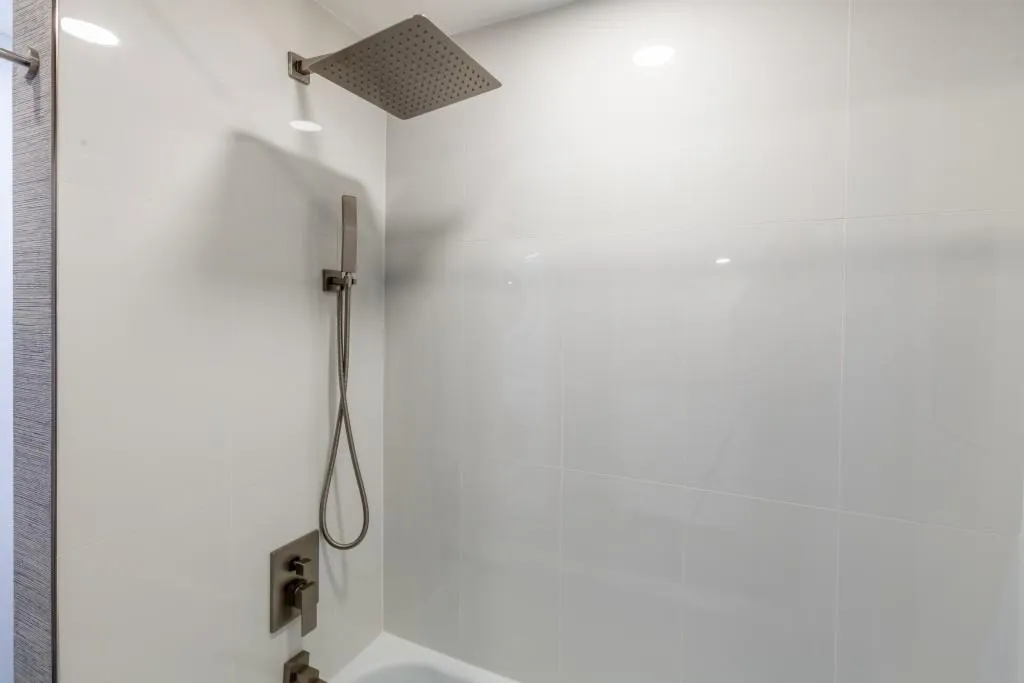 6851 Roswell Road Unit O-33, Sandy Springs, Georgia 30328, 2 Bedrooms Bedrooms, ,2 BathroomsBathrooms,Residential,Sold,6851 Roswell Road Unit O-33,7031666