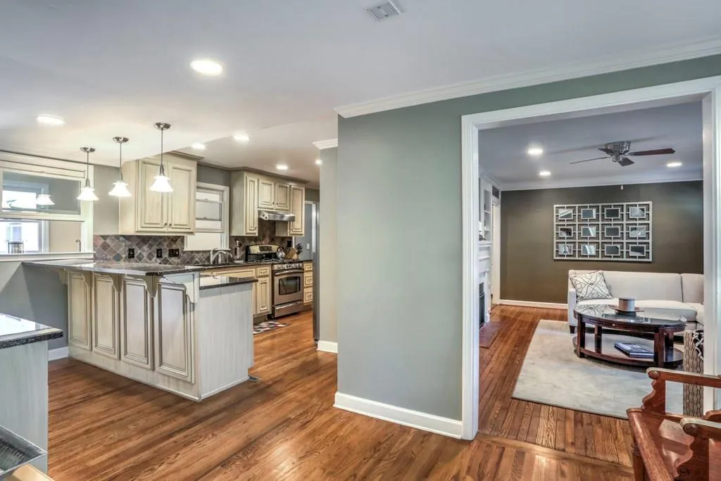 2175 Fairhaven Circle Ne, Atlanta, Georgia 30305, 3 Bedrooms Bedrooms, ,3 BathroomsBathrooms,Residential,Sold,2175 Fairhaven Circle Ne,6023919