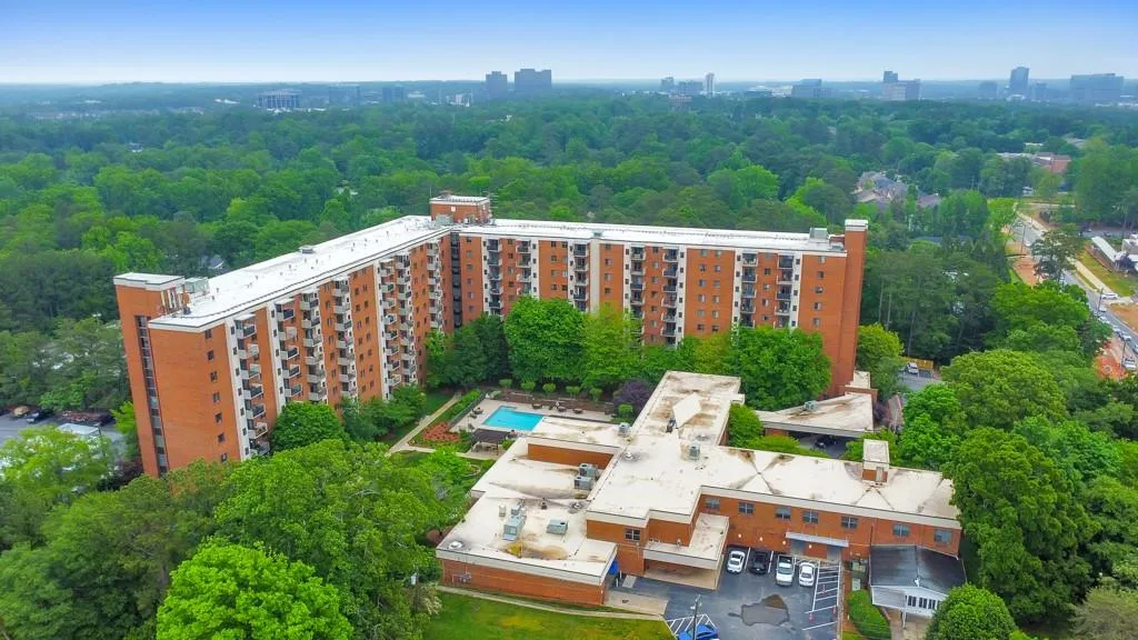 300 Johnson Ferry Road Ne Unit A1008, Atlanta, Georgia 30328, 2 Bedrooms Bedrooms, ,2 BathroomsBathrooms,Residential,Sold,300 Johnson Ferry Road Ne Unit A1008,7552879