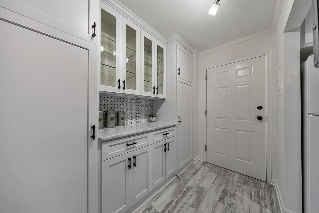 300 Johnson Ferry Road Ne Unit A1008, Atlanta, Georgia 30328, 2 Bedrooms Bedrooms, ,2 BathroomsBathrooms,Residential,Sold,300 Johnson Ferry Road Ne Unit A1008,7552879