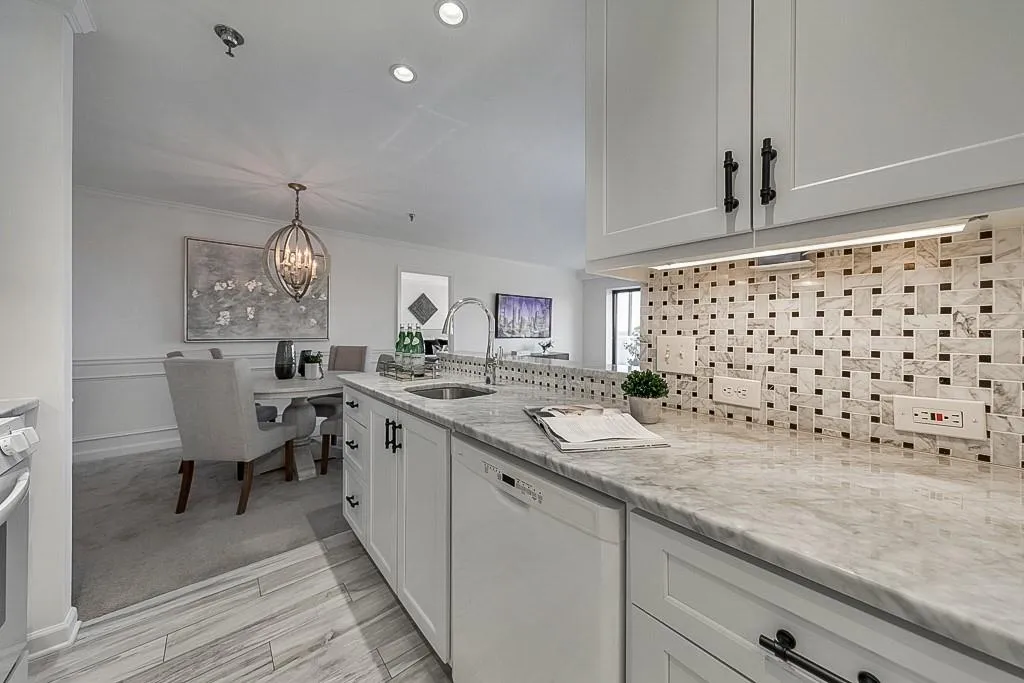 300 Johnson Ferry Road Ne Unit A1008, Atlanta, Georgia 30328, 2 Bedrooms Bedrooms, ,2 BathroomsBathrooms,Residential,Sold,300 Johnson Ferry Road Ne Unit A1008,7552879