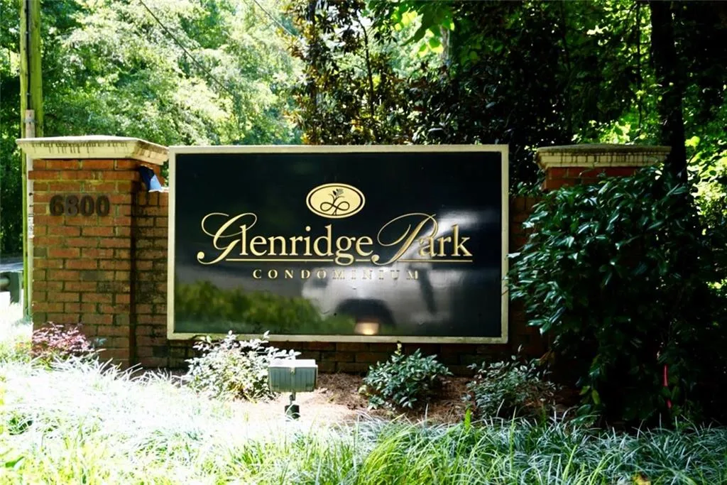 6820 Glenridge Drive Unit C, Atlanta, Georgia 30328, 2 Bedrooms Bedrooms, ,1 BathroomBathrooms,Residential,Sold,6820 Glenridge Drive Unit C,6056549