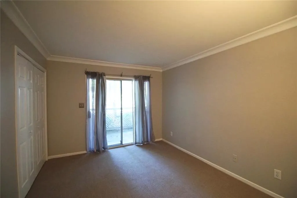 6820 Glenridge Drive Unit C, Atlanta, Georgia 30328, 2 Bedrooms Bedrooms, ,1 BathroomBathrooms,Residential,Sold,6820 Glenridge Drive Unit C,6056549