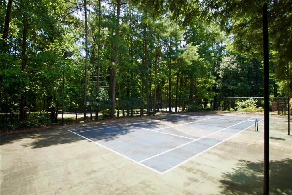 6820 Glenridge Drive Unit C, Atlanta, Georgia 30328, 2 Bedrooms Bedrooms, ,1 BathroomBathrooms,Residential,Sold,6820 Glenridge Drive Unit C,6056549